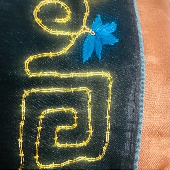 Vintage Dun Huang Beijing 16” Asian Silk Pillow Cover Embroidered Floral Bronze - Picture 3 of 7